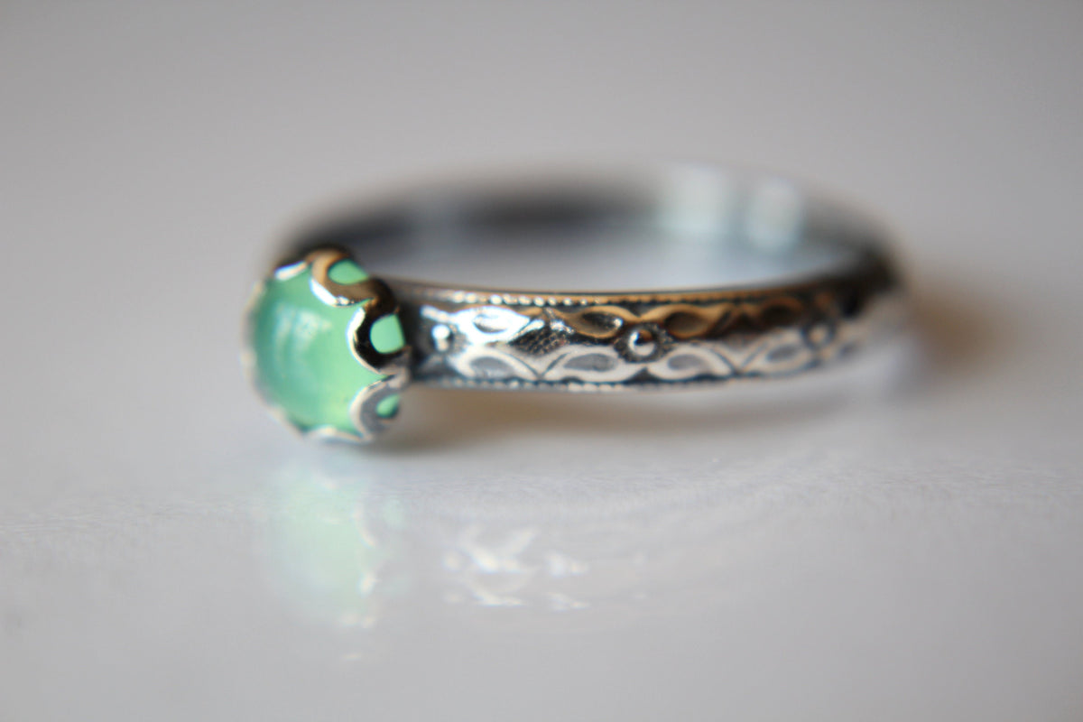 Chrysoprase Stacking Ring, Chrysoprase Ring, Chrysoprase Floral Ring, Birthstone, Chrysoprase, Stacking Ring, Green, Chrysoprase, Gift
