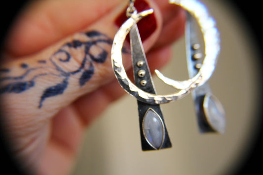 Crescent Moon Earrings, Crescent Earrings, Moon Earrings, Crescent Moon Moonstone Earrings, Moon Earrings, Boho Chic, Moon Jewelry, Gift