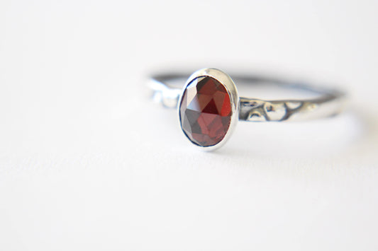 Oval Garnet Stacking Ring, Garnet Ring, Natural Gemstone Ring, January Birthstone, Garnet, Gemstone Stacking Ring, Red Garnet, Garnet Stone