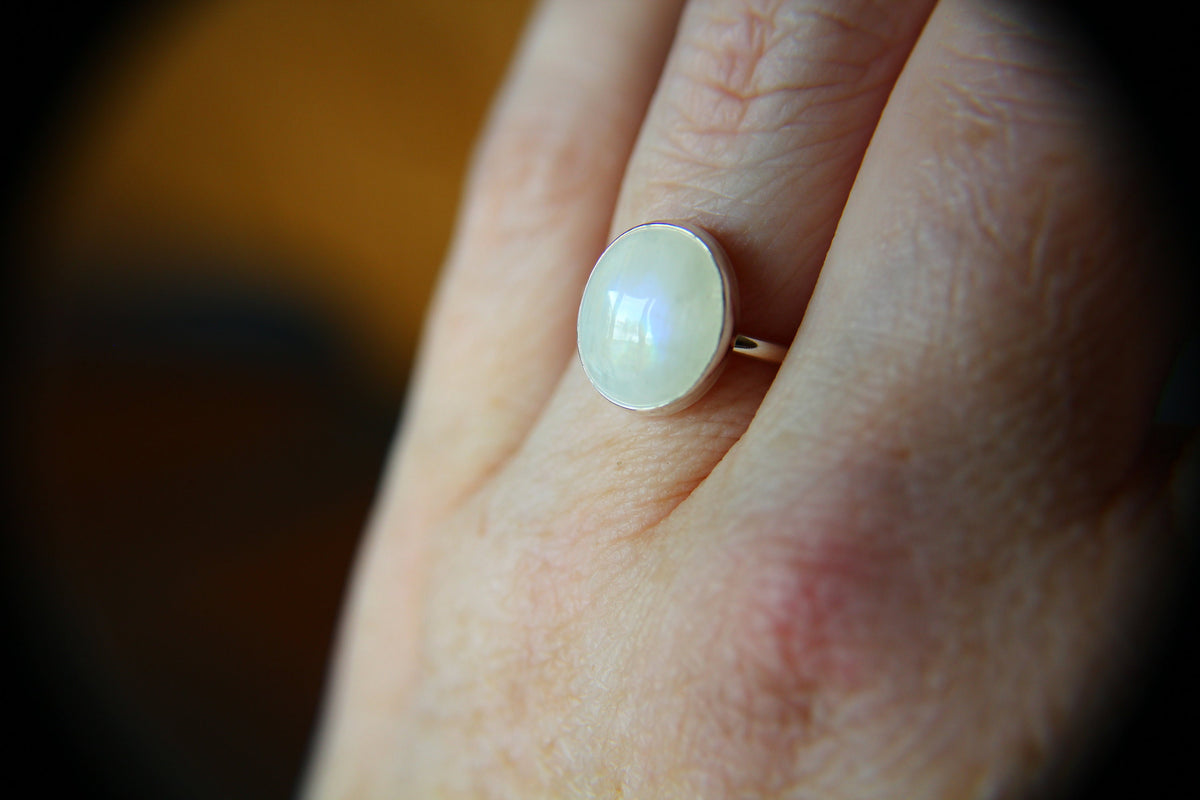 Large Oval Rainbow Moonstone Ring, Oval Rainbow Moonstone Ring, Boho Ring, Oval Moonstone Ring, Moonstone Stacking Ring, FMJ, Gift