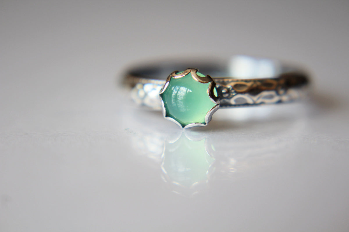 Chrysoprase Stacking Ring, Chrysoprase Ring, Chrysoprase Floral Ring, Birthstone, Chrysoprase, Stacking Ring, Green, Chrysoprase, Gift
