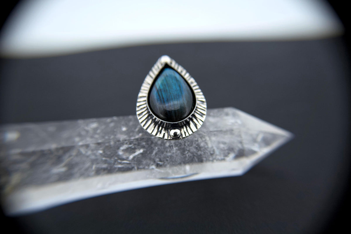 Large Pear Labradorite Statement Ring, Labradorite Ring, Natural Gemstone Ring, Labradorite, Gemstone Stacking Ring, Pear Labradorite, Gift