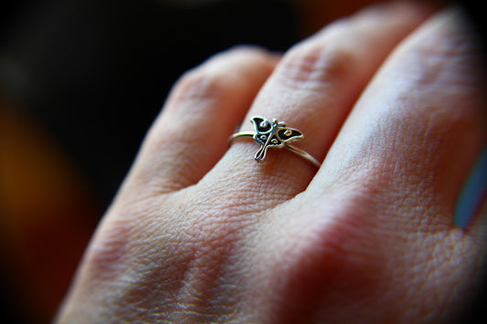 Tiny Moth Ring, Moth Ring, Luna Moth Ring, Lepidoptera Ring, Moth Jewelry, Nature Jewelry, Moths, Moth, Polyphemus Moth Ring, Gift
