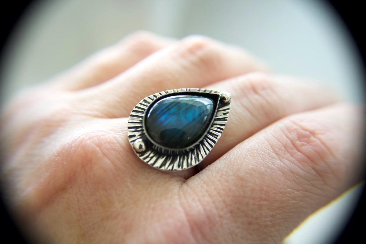 Large Pear Labradorite Statement Ring, Labradorite Ring, Natural Gemstone Ring, Labradorite, Gemstone Stacking Ring, Pear Labradorite, Gift