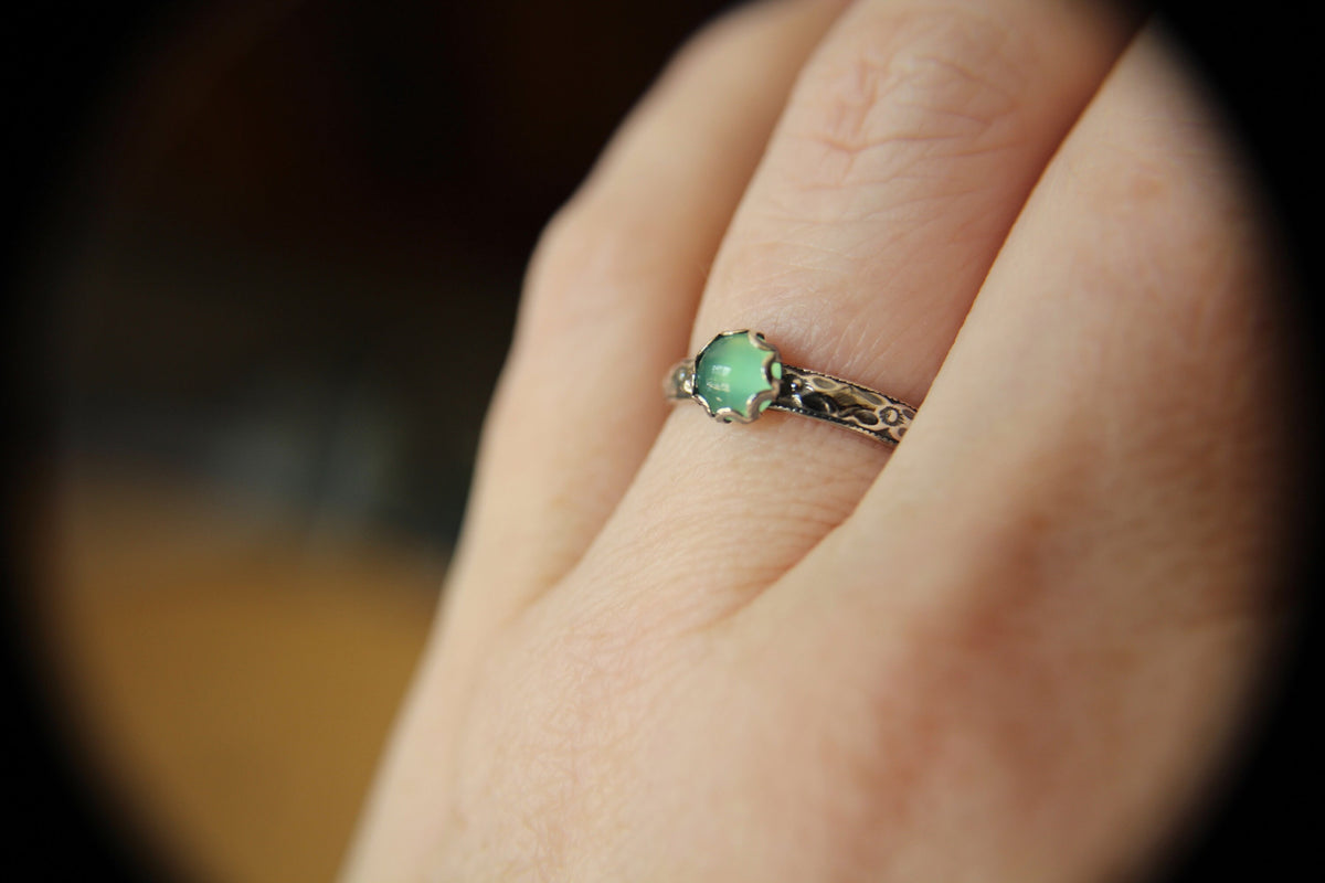 Chrysoprase Stacking Ring, Chrysoprase Ring, Chrysoprase Floral Ring, Birthstone, Chrysoprase, Stacking Ring, Green, Chrysoprase, Gift