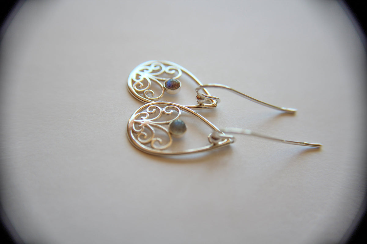 Sterling Silver Filigree Earring, Drop Earring, Labradorite Earrings, Boho Earrings, Simple Chic Earrings, Modern Style Filigree Earring