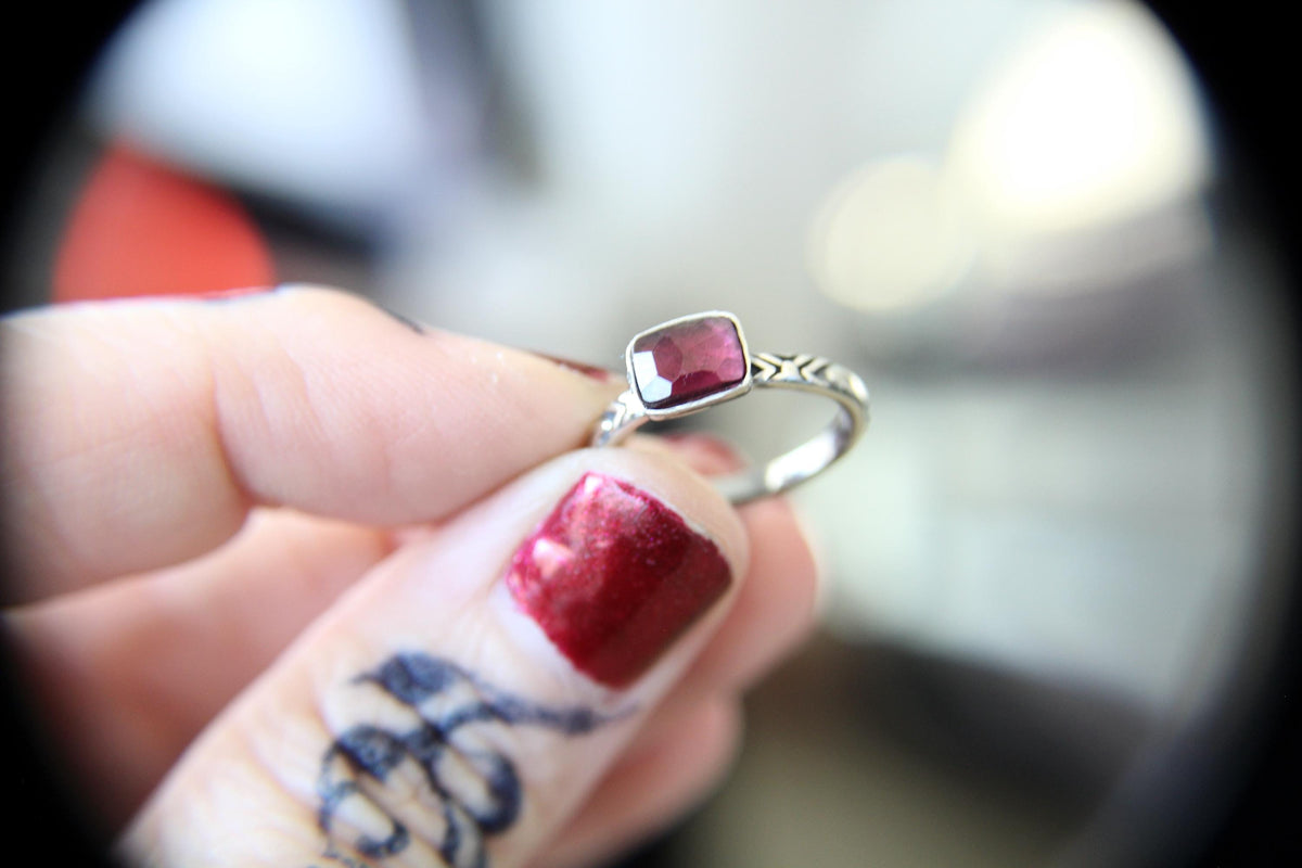 Rose Cut Garnet Stacking Ring, Garnet Ring, Natural Gemstone Ring, January Birthstone, Garnet, Gemstone Stacking Ring, Rhodolite Stone, Gift