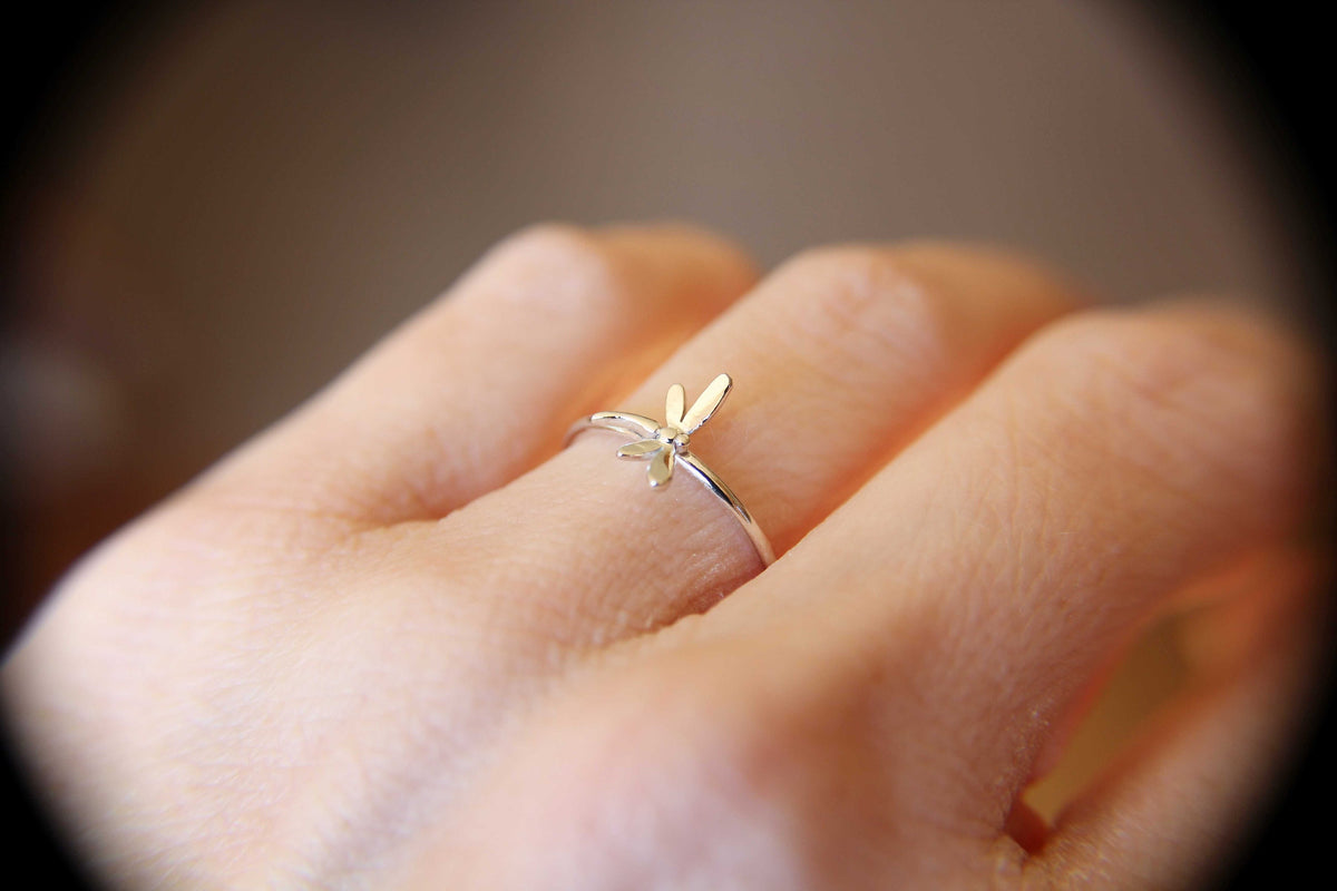 Dragonfly Ring, Sterling Silver Dragonfly Ring, Dragonfly Stacking Ring, Dragonfly Jewelry, Minimalist Insect Ring, Insect Jewelry, Gift