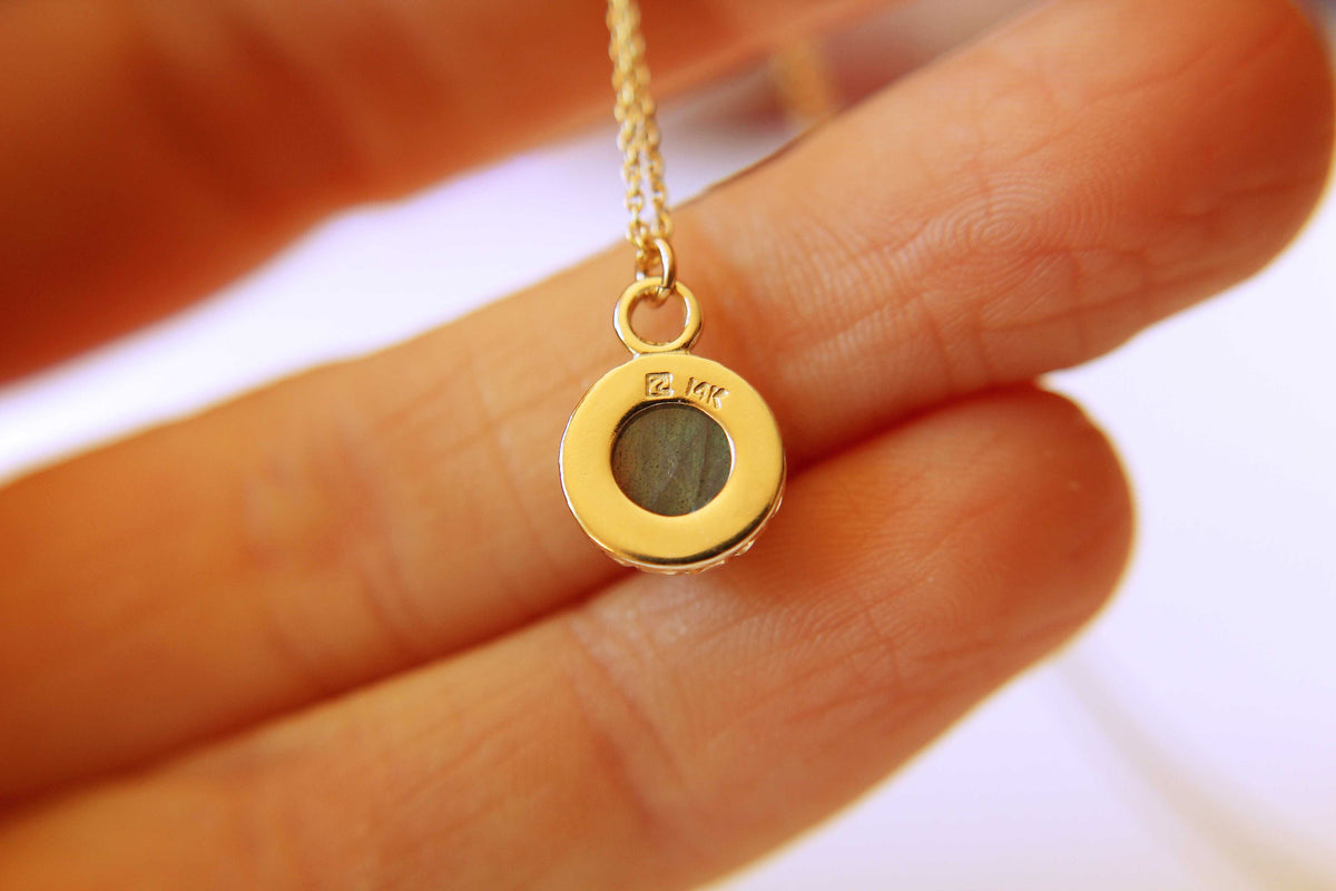Gold Labradorite Necklace, Labradorite Necklace, Simple Labradorite Pendant, Natural Gemstone, Labradorite Jewelry, Rose Cut Labradorite