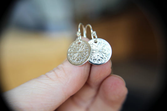Silver Victorian Floral Flourish Disc Earrings, Round Sterling Silver Disc Earrings, Simple Victorian Floral Flourish Disc Earrings, Gift