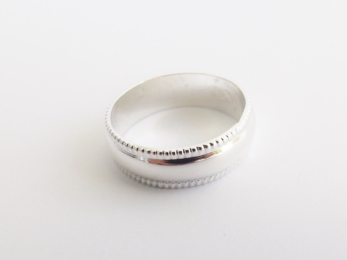 Wide Band Ring,Wide Ring,Big Silver Ring,Thick Band Ring,Textured Ring,Simple Band Ring,Wedding Band,Sterling Thumb Ring,Smooth Modern Ring
