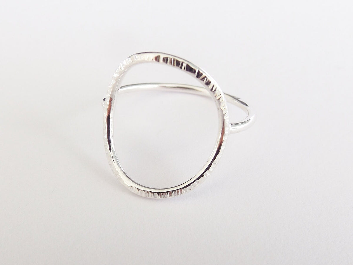 Large Circle Ring,Stacking Rings,Eternity Rings,Silver/Gold Circle Rings,Simple Modern Rings,Karma Circle Ring,Minimalist Jewelry,Karma Ring